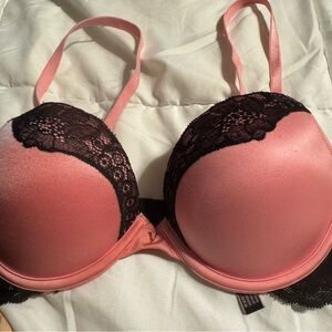 Elegant Pink and Black Lace Push-up Bra